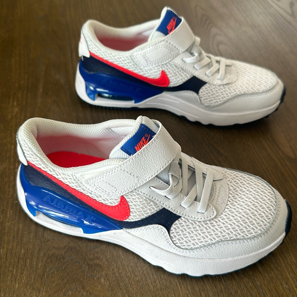 Boys Nike Air Max Size 3
